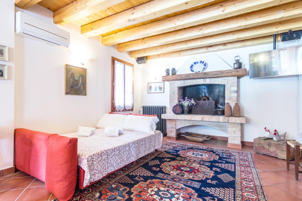 Villa Casolare La Quercia Correzzola Exterior foto